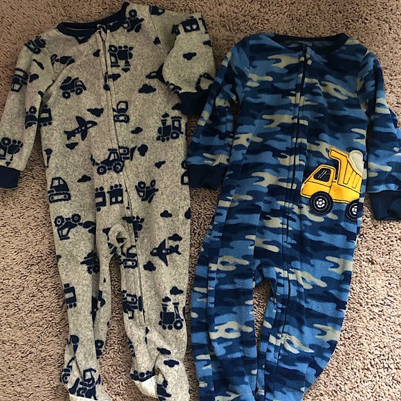 12 Month Fleece Footed Pajama’s - Picture 1 of 9